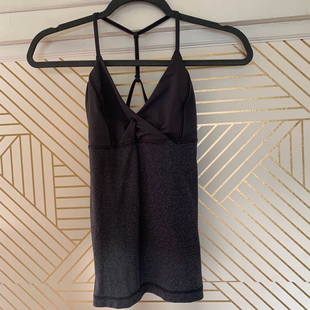 Lululemon twist front tank
